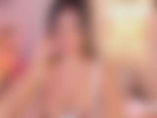 Anneee's Live Sex Cam Show