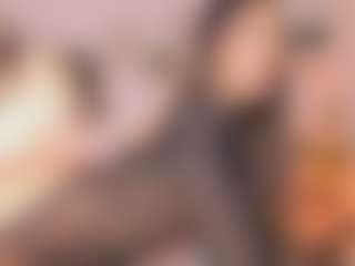 Live cam show with Anneee - White on Camsoda | colombia