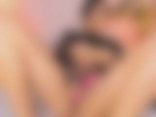 Live cam show with Anneee - Brown Eyes on Camming Site