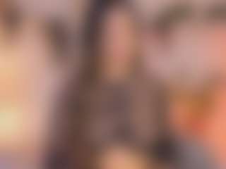 Live cam show with Anneee - Delicious on AdultVida.com