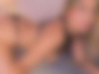 Live cam show with Anneee - White Curvy on luckytryst.com | colombia