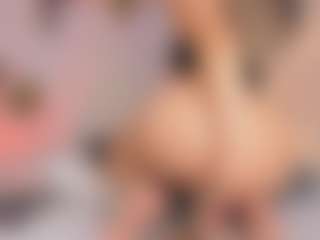 Anneee's Live Sex Cam Show