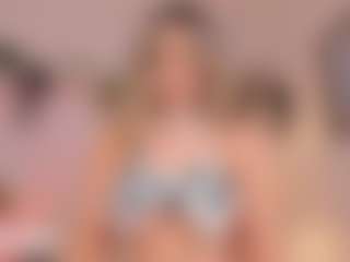 Anneee's Live Sex Cam Show