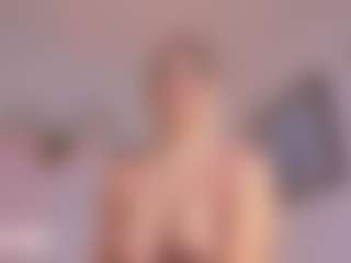 Anneee's Live Sex Cam Show