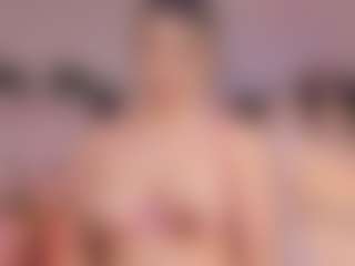 Anneee's Live Sex Cam Show