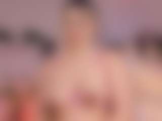 Anneee's Live Sex Cam Show