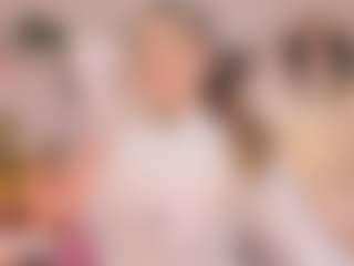 Anneee's Live Sex Cam Show
