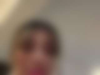 Anneee's Live Sex Cam Show