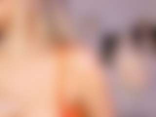Live cam show with Anneee - Big Ass on Camsoda