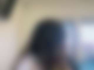 Live cam show with Anneee - Fingers on Dare Cams