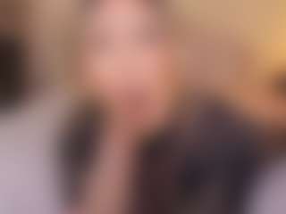 Anneee's Live Sex Cam Show