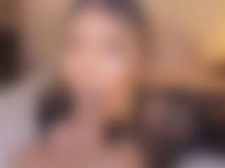 Live cam show with Anneee - Dirty on madthumbs