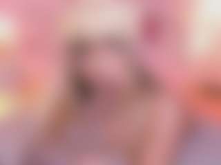 Live cam show with Anneee - Squirt Teen (18+) on mypornchat.com