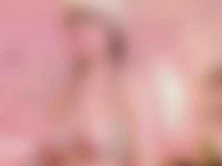 Live cam show with Anneee - Big Tits on Camversity