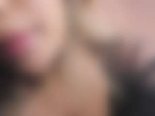 Live cam show with Anneee - Girlnextdoor on LiveSexCams6