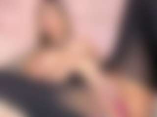 Anneee's Live Sex Cam Show