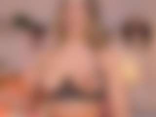 Anneee's Live Sex Cam Show