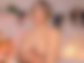 Anneee's Live Sex Cam Show