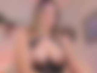 Anneee's Live Sex Cam Show