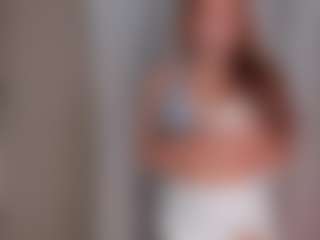 Live cam show with Caroline Grace - Bedroom Blonde Hair on realtime-chat