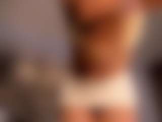 Live cam show with Caroline Grace - White Big Ass on Camsoda | colombia