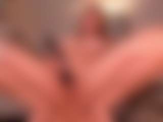 Seks show na żywo z Caroline Grace
