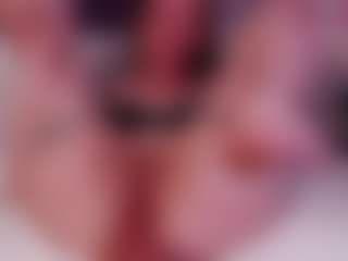 Live cam show with Foxy-way - Shaved Pussy on crypto-cams