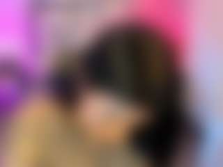 Live cam show with ValNeeko - Curvy Young Adult on SpunkLive
