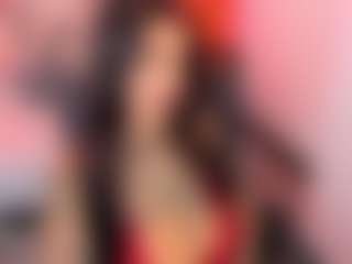 Live cam show with ValNeeko - Living Room on Camsoda
