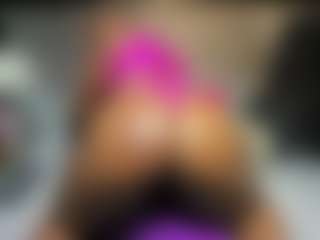 Niyirey's Live Sex Cam Show