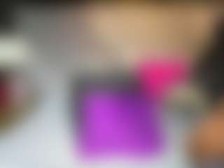 Live cam show with Niyirey - Ebony Small Tits on Chatstar