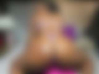 Niyirey's Live Sex Cam Show