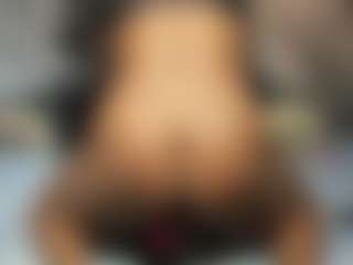 Niyirey's Live Sex Cam Show