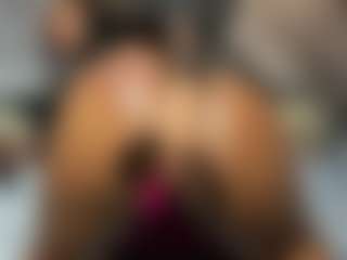 Niyirey's Live Sex Cam Show