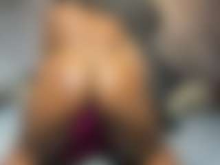 Niyirey's Live Sex Cam Show