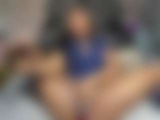 Live cam show with Niyirey - Black Squirt on SinfulBabes