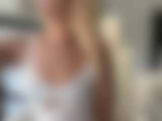 Chanell Heart's Live Sex Cam Show