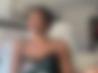 Chanell Heart's Live Sex Cam Show