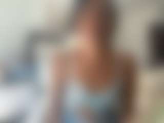 Chanell Heart's Live Sex Cam Show