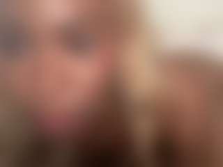 Chanell Heart's Live Sex Cam Show