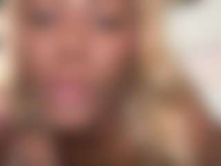 Chanell Heart's Live Sex Cam Show