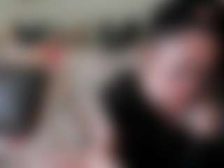Live cam show with keiraneil - Living Room on Streamer API