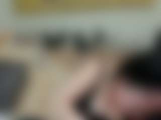 Live cam show with keiraneil - Living Room on StripNow