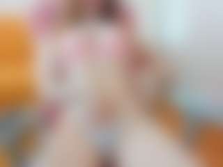 Live cam show with Lucy_Ember - Blowjob on SpunkLive