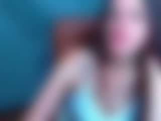 Live cam show with MilaLoona - Shaved on Uber Horny