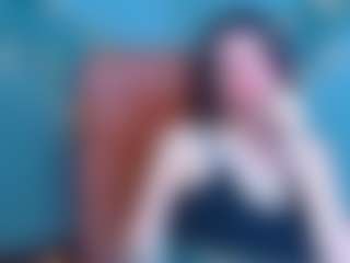 Live cam show with MilaLoona - Shaved on AdultVida.com