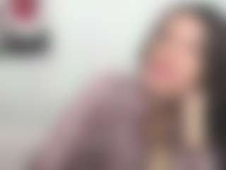 Live cam show with MilaLoona - Facial on Soda Cam