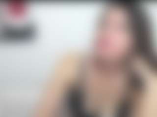 Live cam show with MilaLoona - Office on chickslive.net