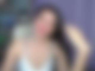 Live cam show with MilaLoona - Shaved on TeamSkeetLive