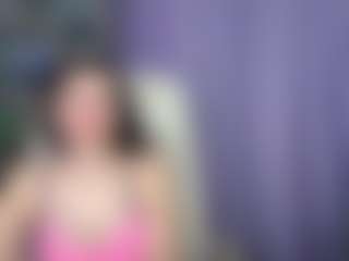 Live cam show with MilaLoona - Lesbian on Camsoda